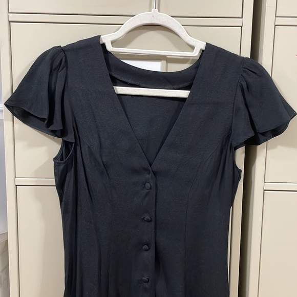 Reformation Black Flutter Sleeve Mini Dress - 0 / XS - Picture 2 of 4